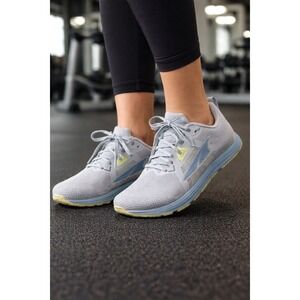 Altra Solstice XT 3 Training Shoes Womens 9.5 Gray Yellow AL0A85Q6220 Gym HIIT
